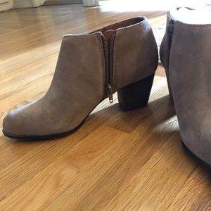 Tan / Nude Booties